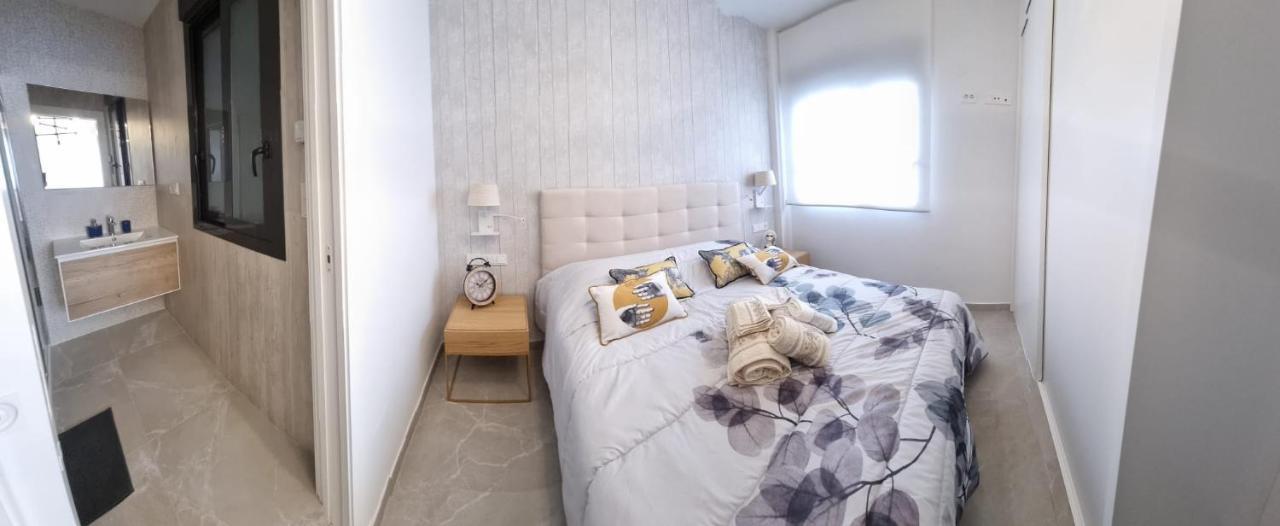 Modern And Cosy Apartment Close To The Beach Torrevieja Exterior foto