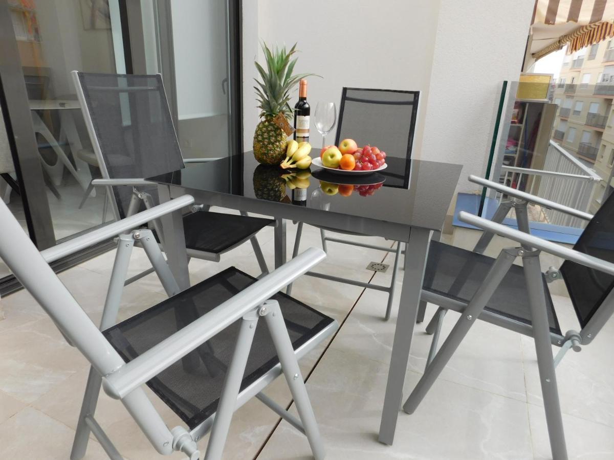 Modern And Cosy Apartment Close To The Beach Torrevieja Exterior foto